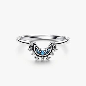 Pandora Celestial Blue Sparkling Moon Ring Size 9